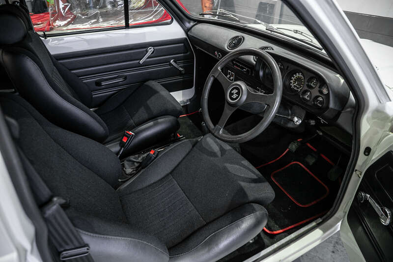 Used Ford Escort for sale - 77769817: Photo 2