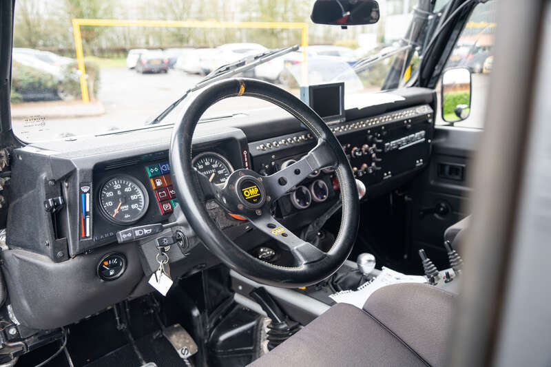 Used Land Rover Defender 90 for sale - 77724328: Photo 17