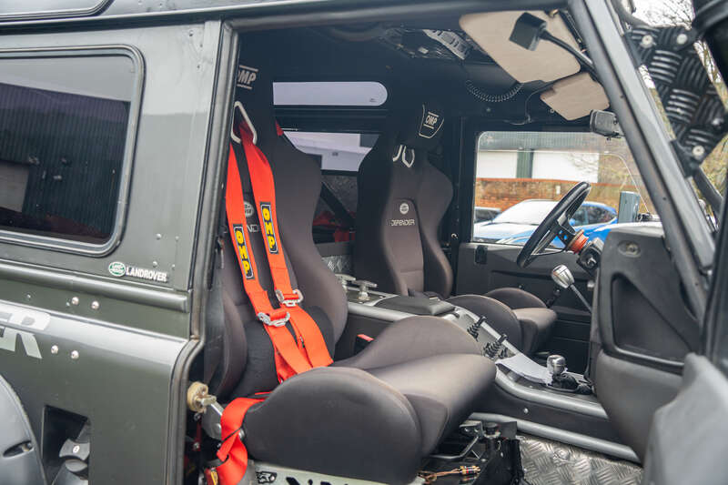 Used Land Rover Defender 90 for sale - 77724328: Photo 2