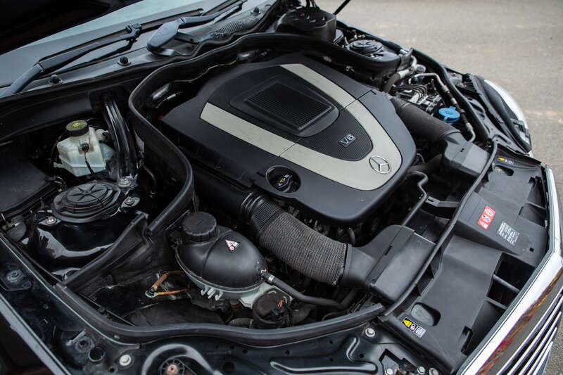 Used Mercedes-Benz E Class 2010 for sale - 76296617: Photo 3