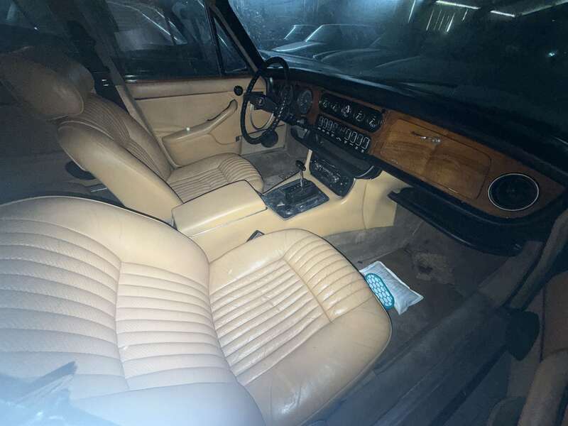 Used Jaguar XJ12 for sale - 76021549: Photo 2