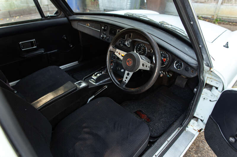 Used MG MGB GT 1973 for sale - 76296585: Photo 2