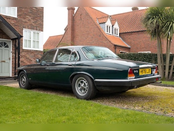 Used Daimler Double Six 1991 for sale - 77769811: Photo