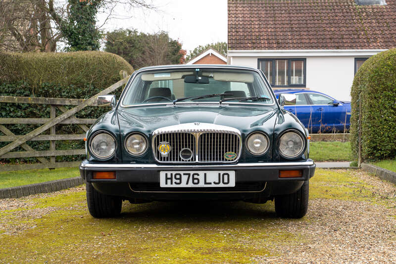 Used Daimler Double Six for sale - 77769811: Photo 6