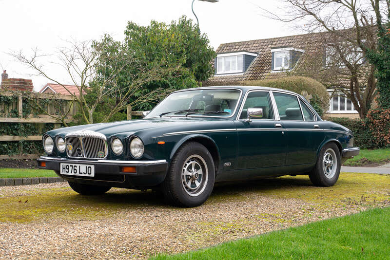 Used Daimler Double Six for sale - 77769811: Photo 7