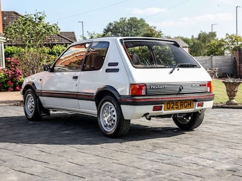Used Peugeot 205 1986 for sale - 75365101: Photo