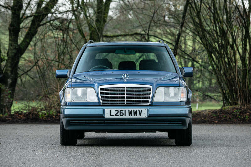 Used Mercedes-Benz E Class 1993 for sale - 77538705: Photo 6