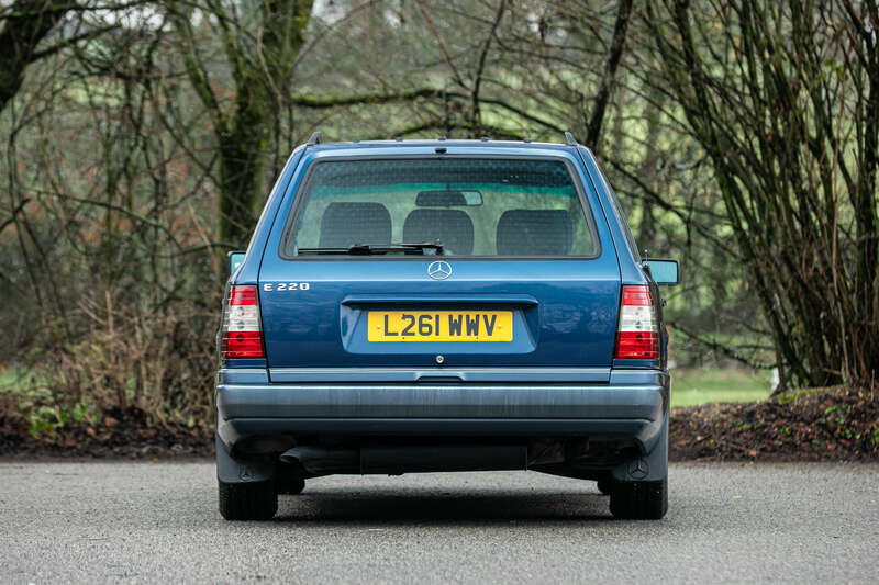 Used Mercedes-Benz E Class 1993 for sale - 77538705: Photo 7