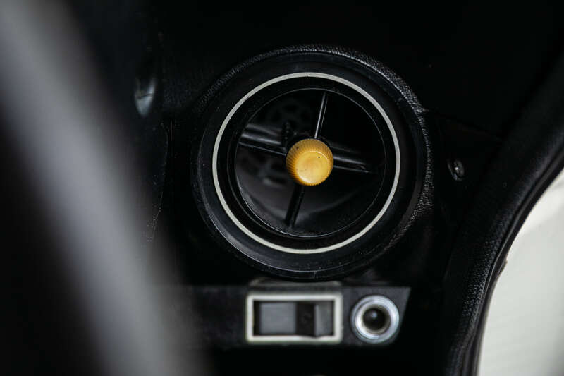 Used Ford Capri 1970 for sale - 76248383: Photo 16