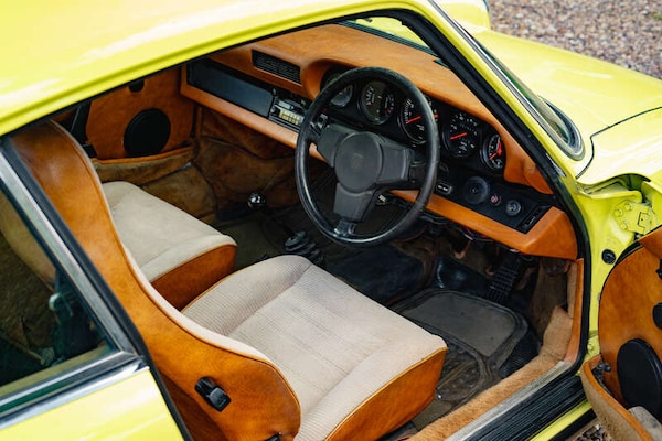 Used Porsche 911 for sale - 76099763: Photo 2