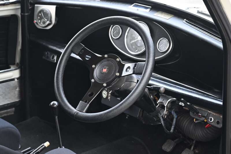 Used Austin Mini 1968 for sale - 77626342: Photo 2