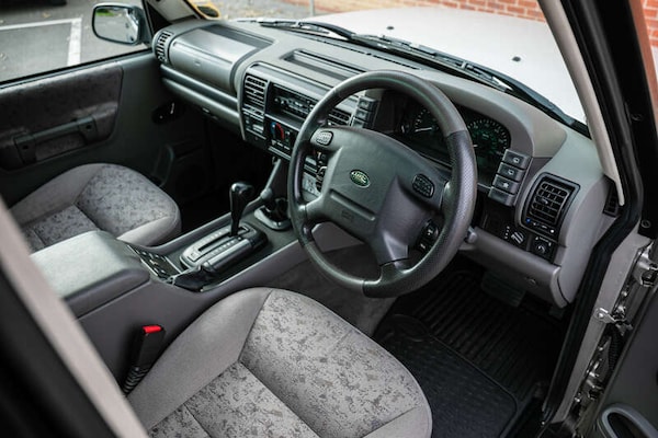Used Land Rover Discovery 2000 for sale - 76228659: Photo 2