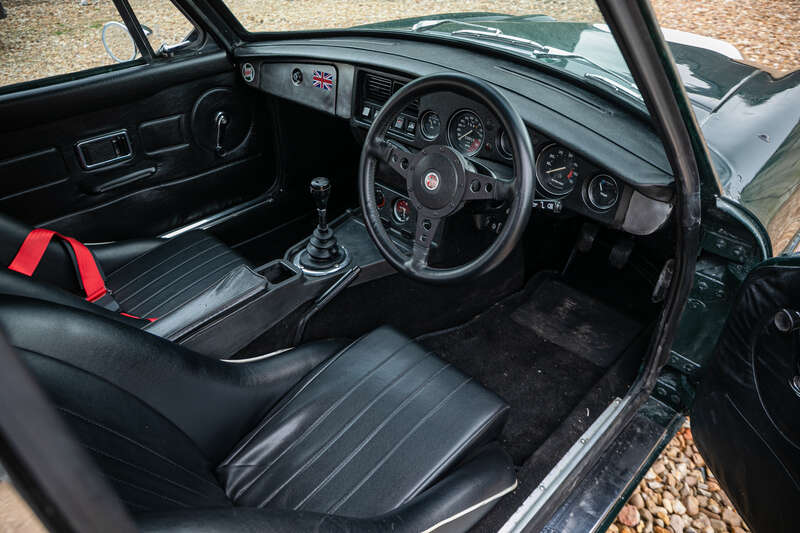 Used MG MGB GT 1977 for sale - 77710623: Photo 2