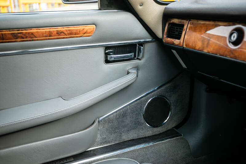Used Jaguar XJS for sale - 76228648: Photo 24