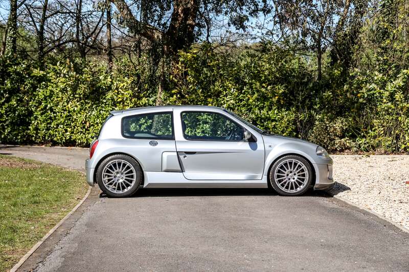 Used Renault Clio 2002 for sale - 78141745: Photo 5