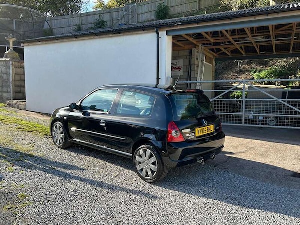 Used Renault Clio 2005 for sale - 76296597: Photo 14