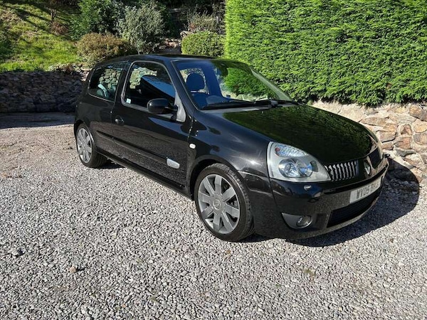 Used Renault Clio 2005 for sale - 76296597: Photo 1