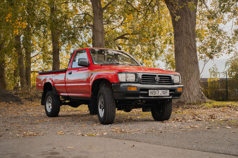 Used Toyota Hilux 1996 for sale - 76271360: Photo 1