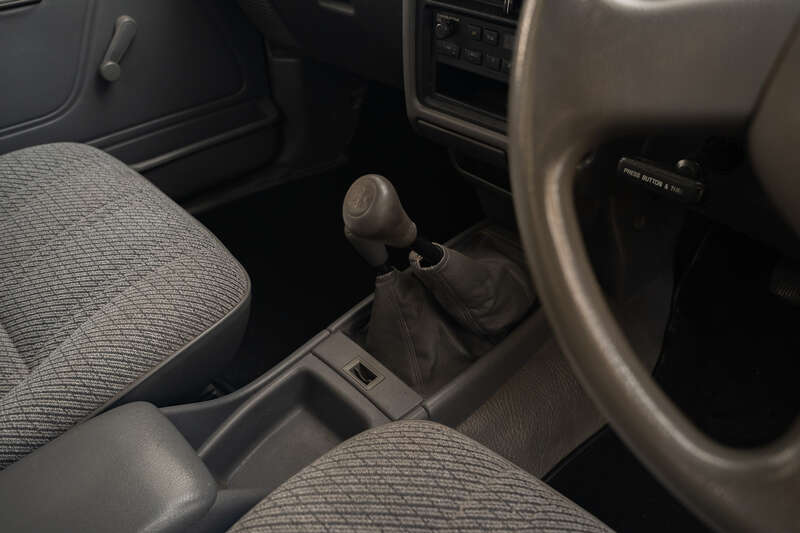 Used Toyota Hilux 1996 for sale - 76271360: Photo 13