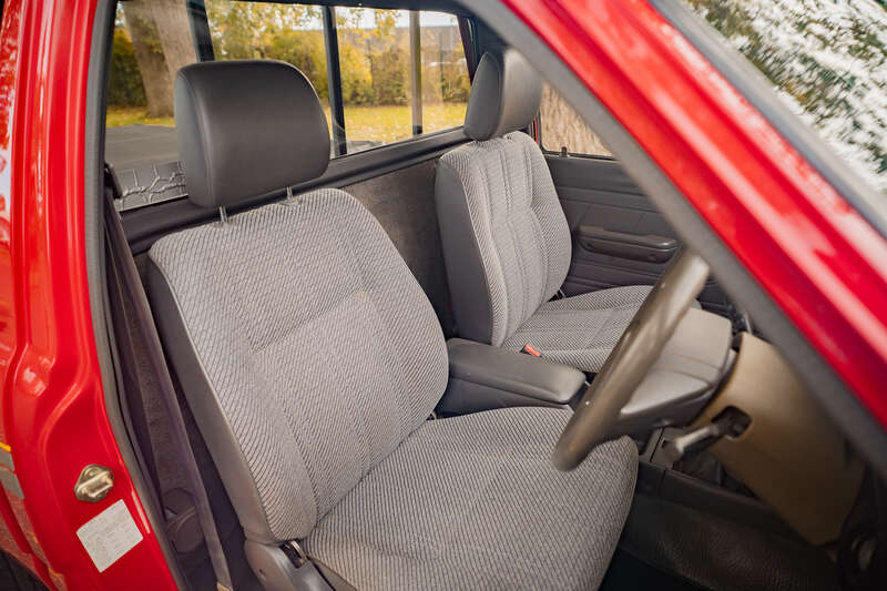 Used Toyota Hilux 1996 for sale - 76271360: Photo 14