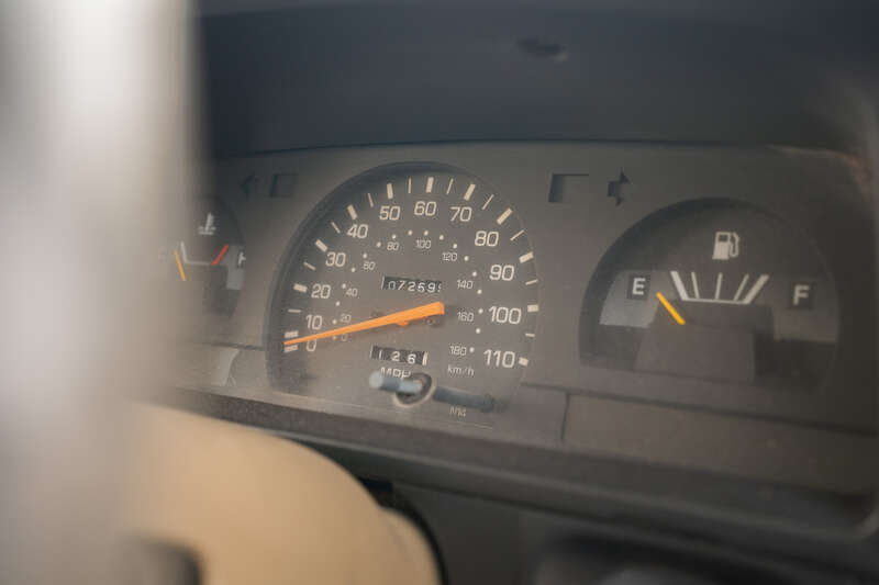 Used Toyota Hilux 1996 for sale - 76271360: Photo 15