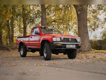 Toyota - Hilux