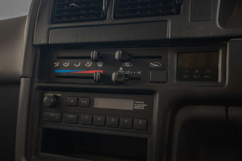 Used Toyota Hilux 1996 for sale - 76271360: Photo 20