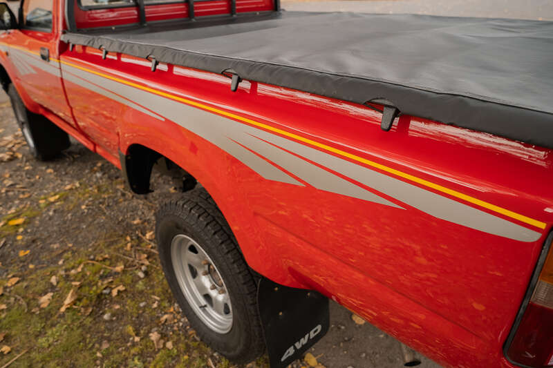 Used Toyota Hilux 1996 for sale - 76271360: Photo 22
