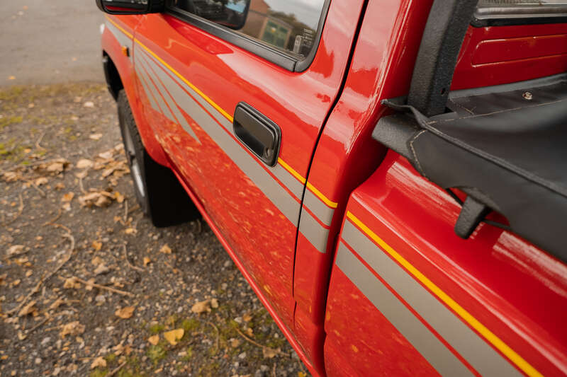 Used Toyota Hilux 1996 for sale - 76271360: Photo 24