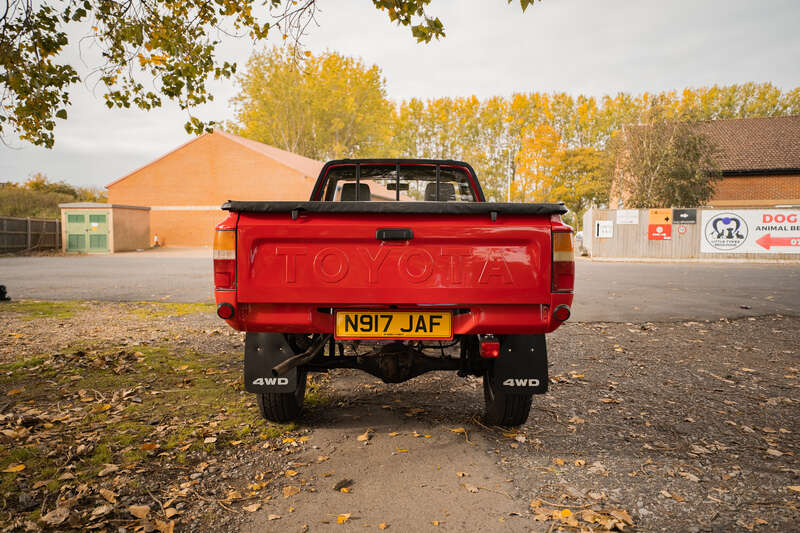 Used Toyota Hilux 1996 for sale - 76271360: Photo 7