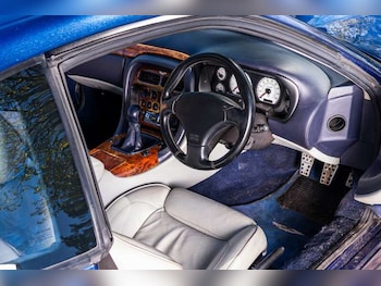 Used Aston Martin DB7 2001 for sale - 78417895: Photo