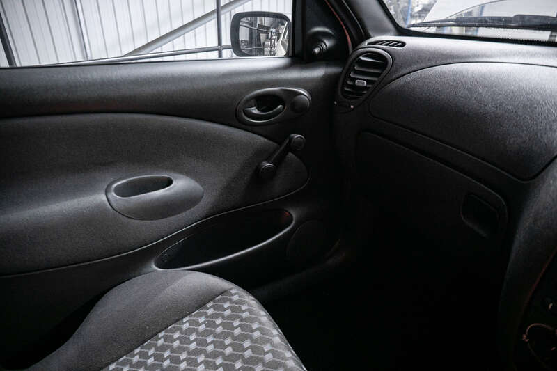 Used Ford Fiesta 2001 for sale - 77769838: Photo 18