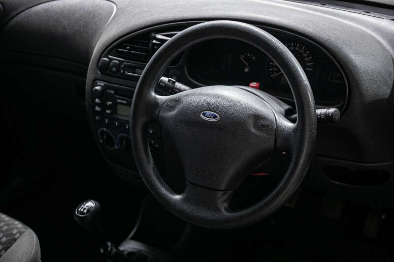Used Ford Fiesta 2001 for sale - 77769838: Photo 19