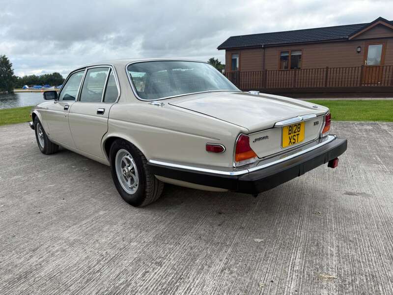 Used Jaguar XJ 2025 for sale - 77724333: Photo 4