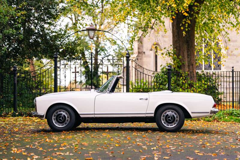 Used Mercedes-Benz 230 SL 2021 for sale - 76350311: Photo 5