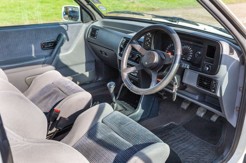 Used Ford Escort for sale - 77769858: Photo 2