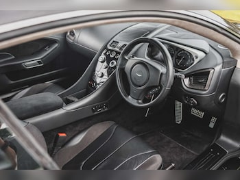 Used Aston Martin Vanquish 2013 for sale - 79497857: Photo