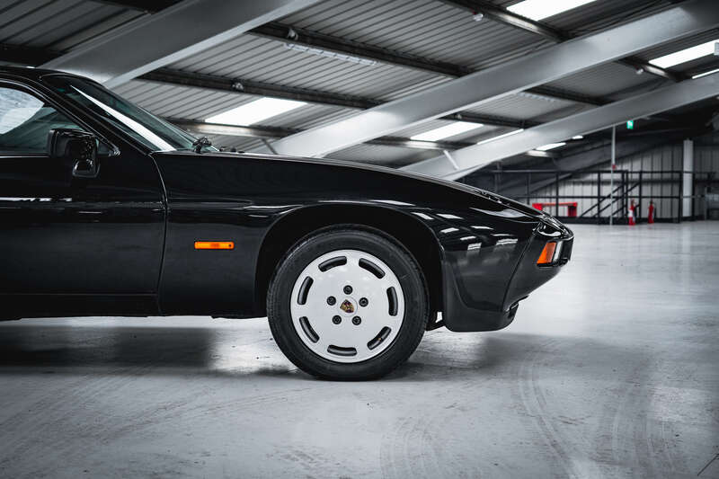 Used Porsche 928 for sale - 77484678: Photo 4