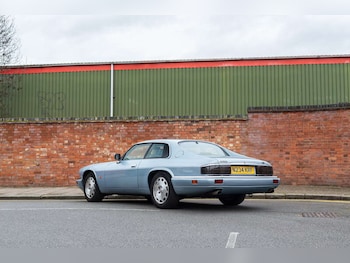 Used Jaguar XJS 1995 for sale - 77696873: Photo