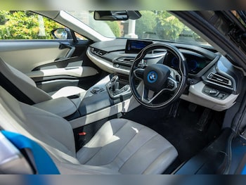 Used BMW i8 2015 for sale - 79475851: Photo