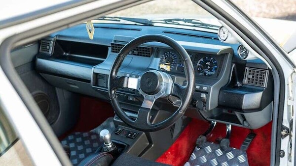 Used Renault 5 for sale - 76021546: Photo 2