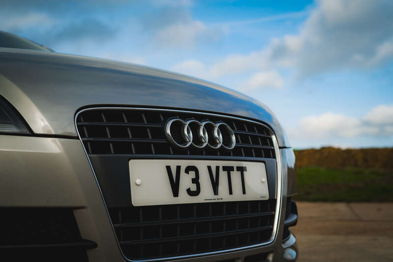 Used Audi TT 2010 for sale - 77696888: Photo 12