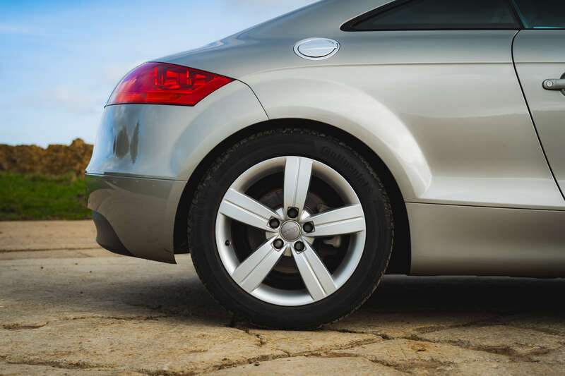 Used Audi TT 2010 for sale - 77696888: Photo 15