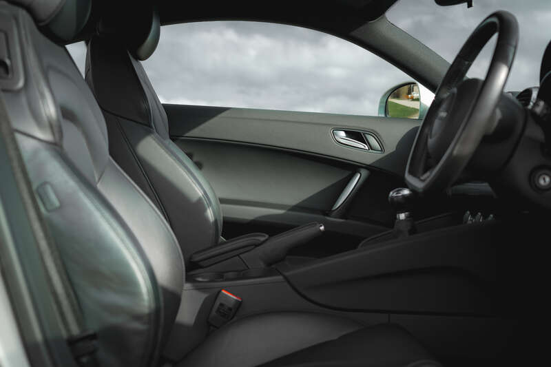 Used Audi TT 2010 for sale - 77696888: Photo 25