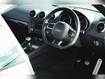 Used Audi TT 2010 for sale - 77696888: Photo