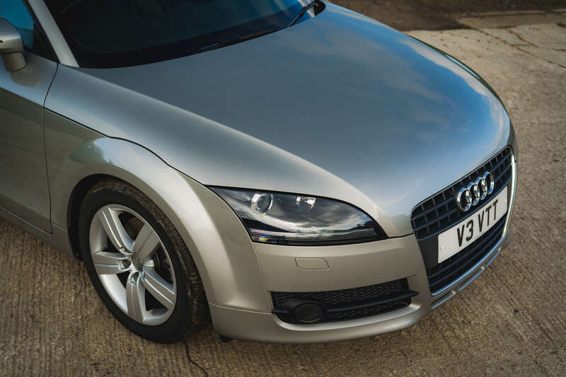 Used Audi TT 2010 for sale - 77696888: Photo 8
