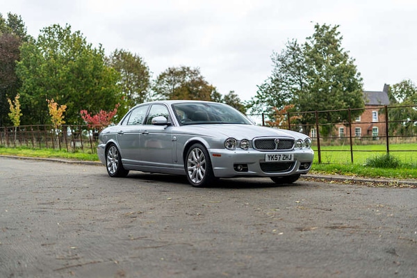 Used Jaguar XJ 2007 for sale - 76248368: Photo 1