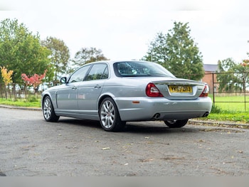 Used Jaguar XJ 2007 for sale - 76248368: Photo 4