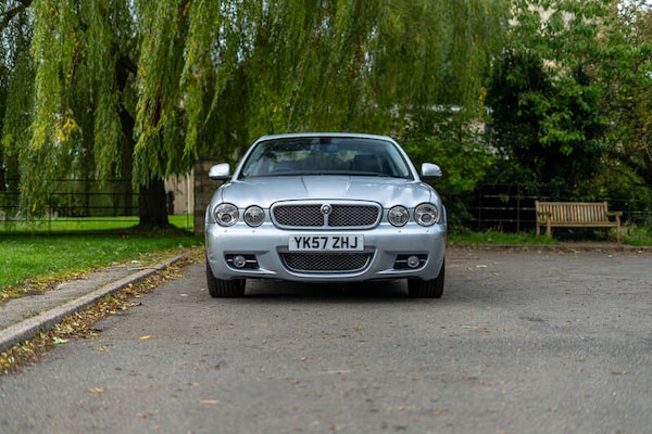 Used Jaguar XJ 2007 for sale - 76248368: Photo 6