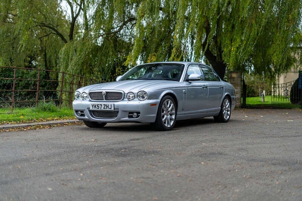 Used Jaguar XJ 2007 for sale - 76248368: Photo 9